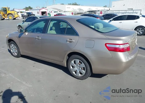 2009 Toyota Camry Le z USA, uszkodzony, nr VIN 4T4BE46K49R101804
